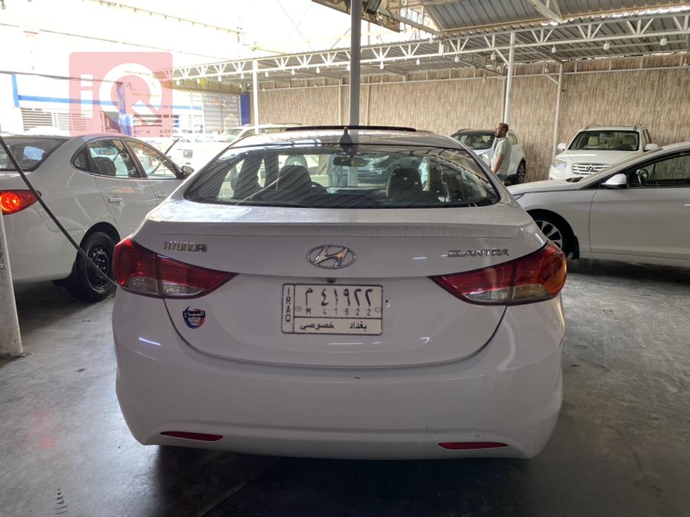 هیوندای ئەلەنترا